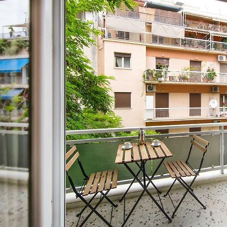 Stunning Αpartment Ιn Τhe Heart Athens. Apartamento Exterior foto