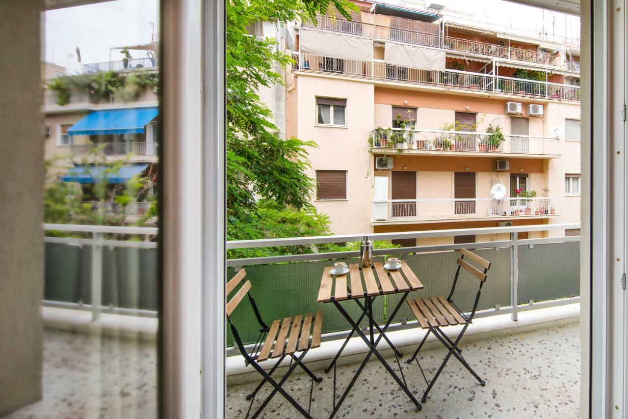 Stunning Αpartment Ιn Τhe Heart Athens. Apartamento Exterior foto