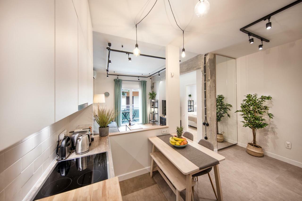 Stunning Αpartment Ιn Τhe Heart Athens. Apartamento Exterior foto